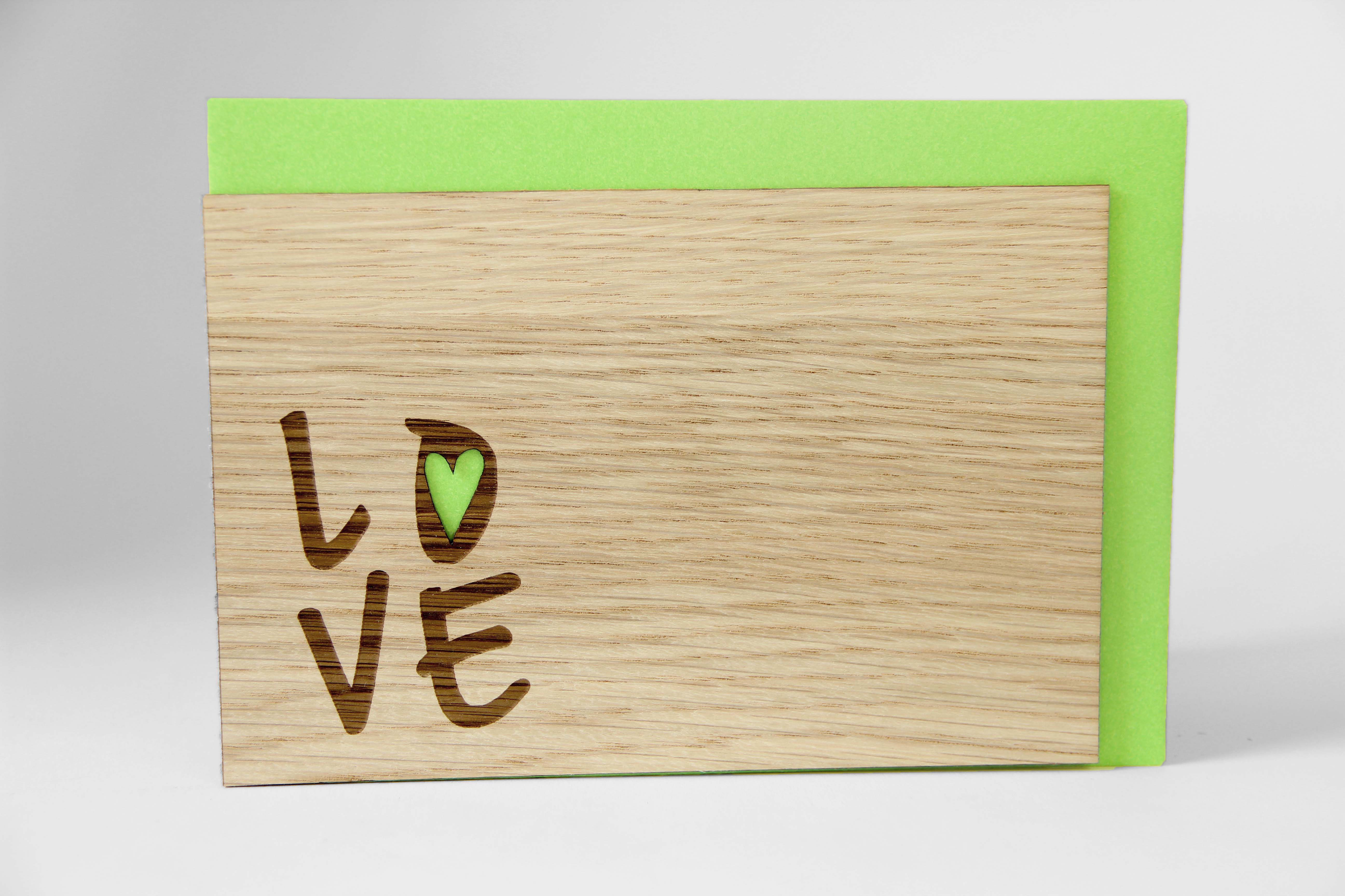 Holzgrusskarten - Geschenkkarte "LOVE" aus Eiche