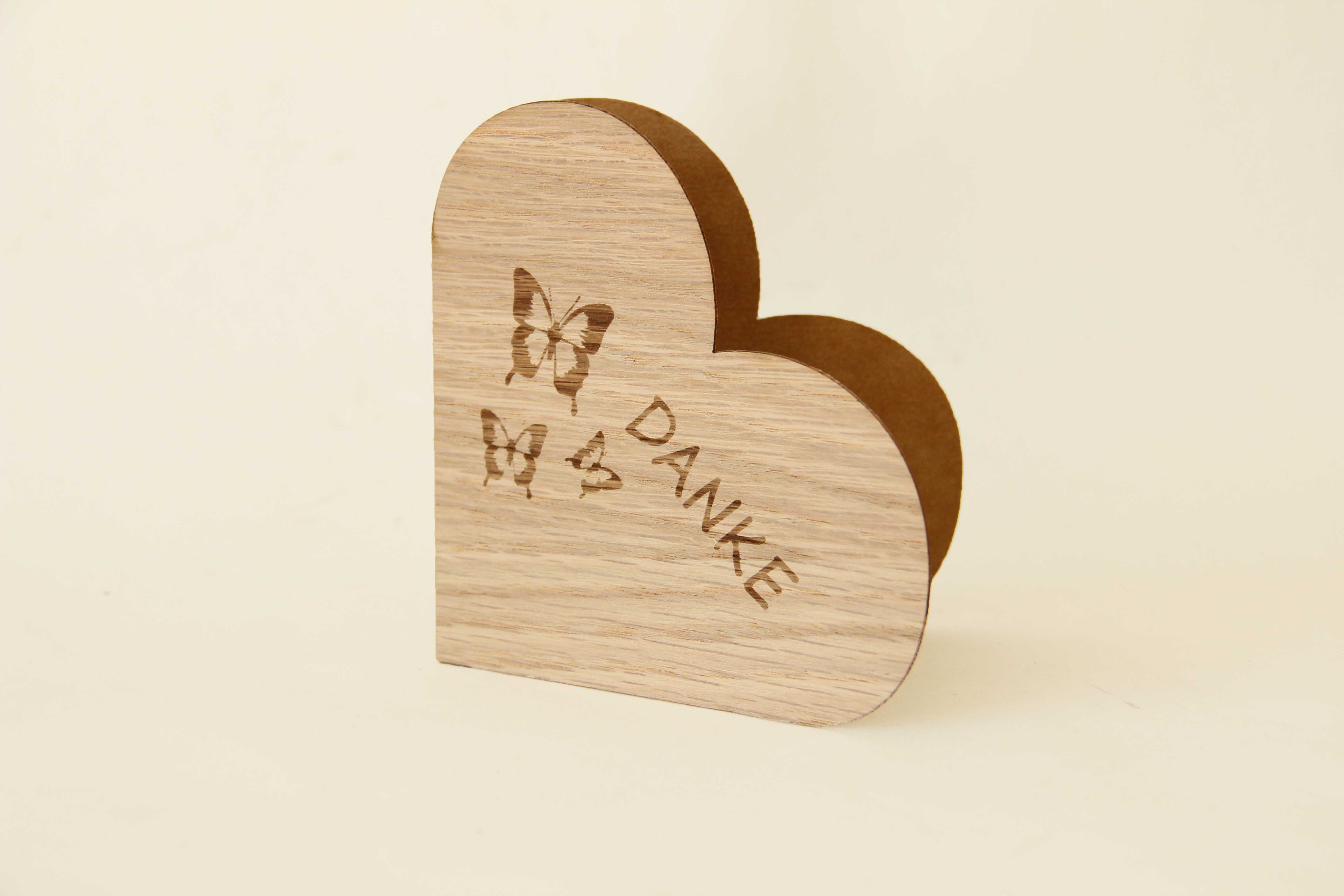 Holzgrusskarten - Herzkarte "DANKE" aus Eiche, Schmetterlinge, Dankeskarte, Geschenkkarte