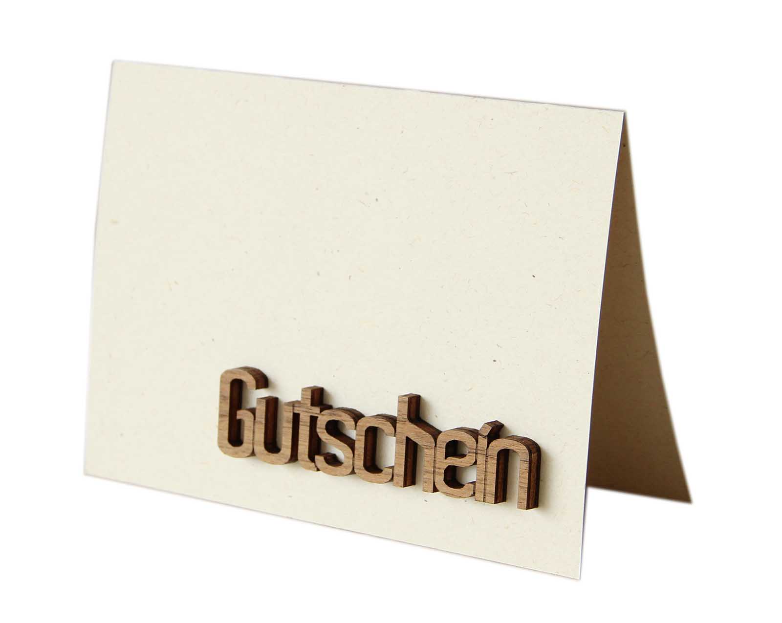 Holzgrusskarten - Papierkarte mit Schriftzug "Gutschein" aus Nuss, Gutscheinkarte